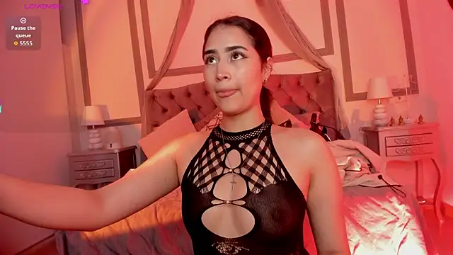 lara madisson online show from March 2026 07:35:01 AM