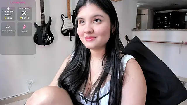 lilpervertgirl online show from November 2025 06:18:02 PM