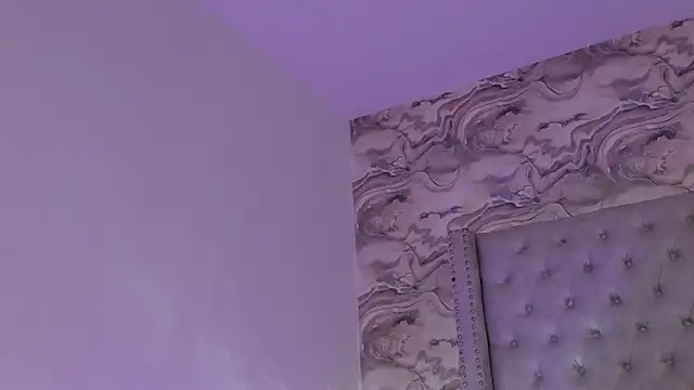 Kev jenner online show from November 2025 09:04:02 PM