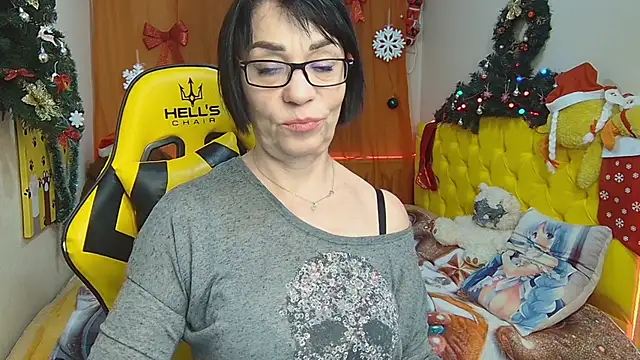 Snapshot of SandraHormas chatting on January 2025 05:04:01 PM SandraHormas online show from January 2025 05:04:01 PM