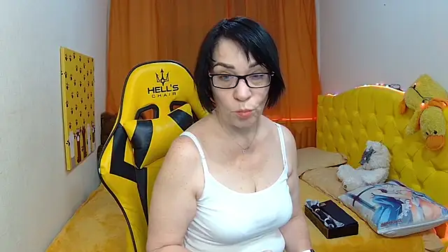 Snapshot of SandraHormas chatting on January 2025 07:32:01 AM SandraHormas online show from January 2025 07:32:01 AM