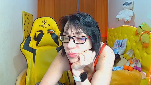 Snapshot of SandraHormas chatting on February 2025 05:14:01 PM SandraHormas online show from February 2025 05:14:01 PM