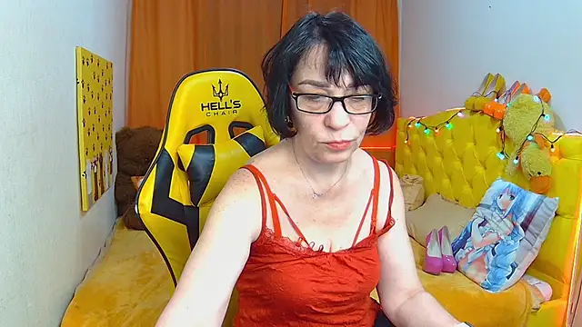 Snapshot of SandraHormas chatting on February 2025 07:44:02 AM SandraHormas online show from February 2025 07:44:02 AM