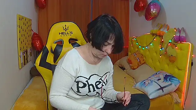 Snapshot of SandraHormas chatting on March 2025 07:45:01 AM SandraHormas online show from March 2025 07:45:01 AM