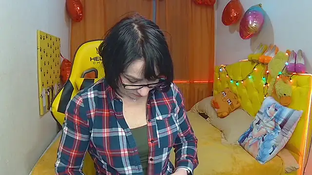 Snapshot of SandraHormas chatting on March 2025 08:04:02 AM SandraHormas online show from March 2025 08:04:02 AM