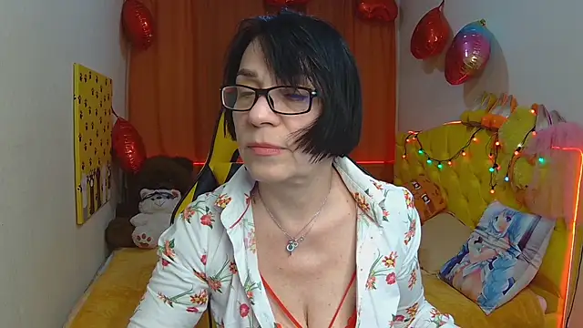 Snapshot of SandraHormas chatting on March 2025 02:12:02 PM SandraHormas online show from March 2025 02:12:02 PM