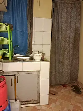 Snapshot of Prettie-Jay chatting on January 2025 07:35:02 PM Prettie-Jay online show from January 2025 07:35:02 PM