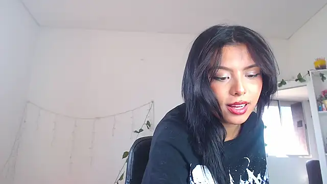 Keyti Sullivan online show from February 2025 07:59:02 PM