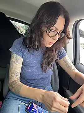 Snapshot of BeautifulMesss chatting on July 2026 04:31:01 PM BeautifulMesss online show from July 2026 04:31:01 PM