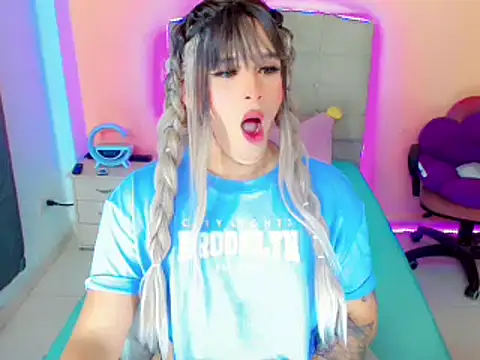 TaylorMon online show from January 2025 05:05:01 AM