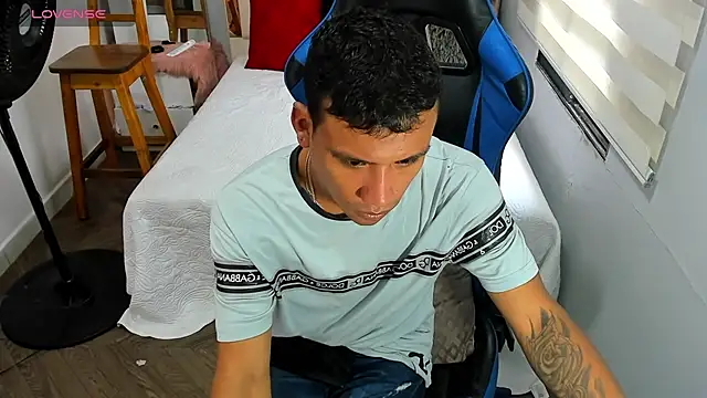 Backsex boy online show from November 2025 02:28:01 PM