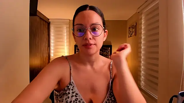 anabel 025 online show from December 2025 12:45:01 PM