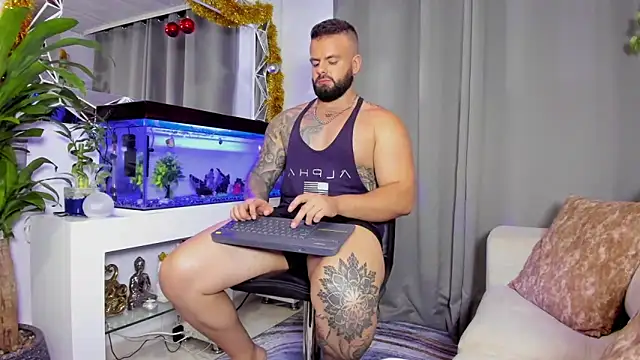 Snapshot of Johnnygrayson1 chatting on December 2024 12:08:01 AM Johnnygrayson1 online show from December 2024 12:08:01 AM