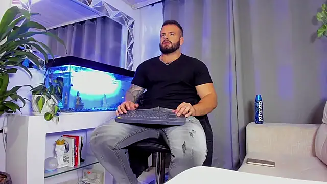 Snapshot of Johnnygrayson1 chatting on January 2025 12:35:02 AM Johnnygrayson1 online show from January 2025 12:35:02 AM