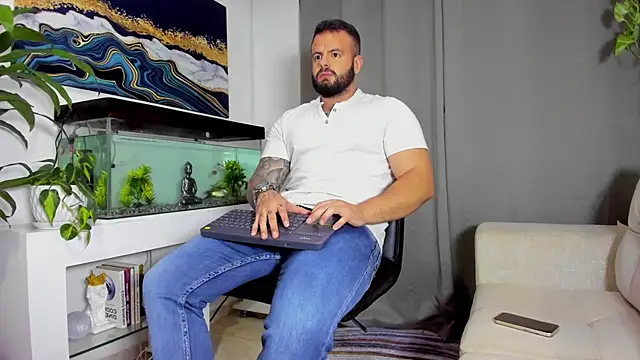 Snapshot of Johnnygrayson1 chatting on January 2025 11:23:01 PM Johnnygrayson1 online show from January 2025 11:23:01 PM