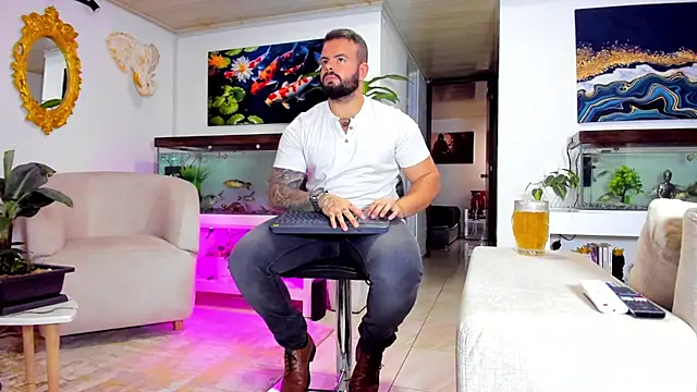 Snapshot of Johnnygrayson1 chatting on March 2025 10:26:01 PM Johnnygrayson1 online show from March 2025 10:26:01 PM