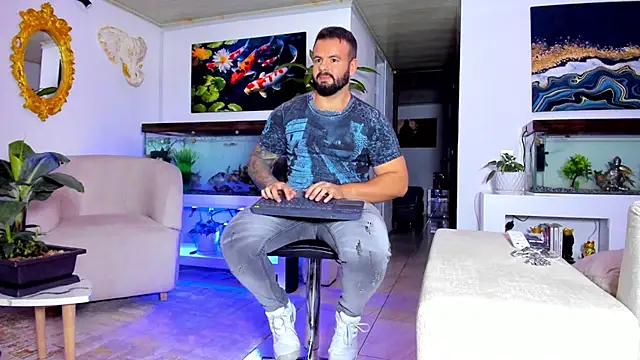 Snapshot of Johnnygrayson1 chatting on March 2025 04:05:02 AM Johnnygrayson1 online show from March 2025 04:05:02 AM