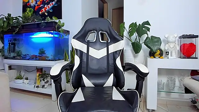 Snapshot of Johnnygrayson1 chatting on November 2025 02:03:02 AM Johnnygrayson1 online show from November 2025 02:03:02 AM