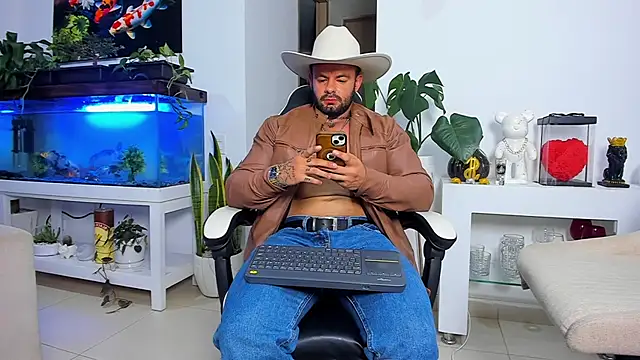 Snapshot of Johnnygrayson1 chatting on November 2025 12:20:02 AM Johnnygrayson1 online show from November 2025 12:20:02 AM