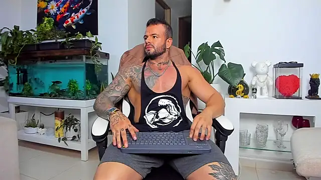 Snapshot of Johnnygrayson1 chatting on November 2025 12:10:01 AM Johnnygrayson1 online show from November 2025 12:10:01 AM