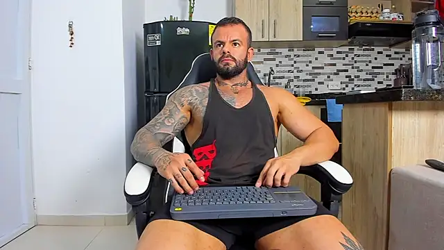 Snapshot of Johnnygrayson1 chatting on November 2025 12:46:01 AM Johnnygrayson1 online show from November 2025 12:46:01 AM