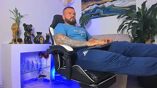 Johnnygrayson1 online show from February 2026 11:16:02 PM