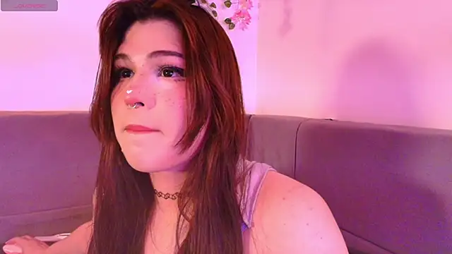 Snapshot of Yuri_Stars chatting on January 2026 04:07:02 AM Yuri Stars online show from January 2026 04:07:02 AM