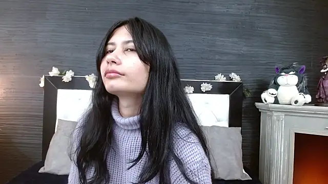 NayeCloud online show from February 2025 03:31:02 AM