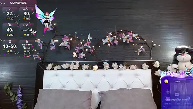 NayeCloud online show from March 2025 03:37:02 AM