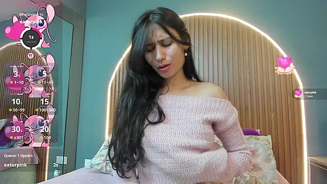 NayeCloud online show from September 2025 03:29:01 AM