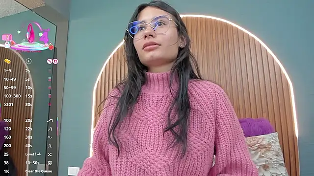 NayeCloud online show from February 2026 03:44:01 AM