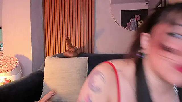 Snapshot of rose_xd chatting on November 2025 04:51:01 PM rose xd online show from November 2025 04:51:01 PM