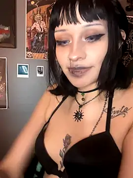 Gothbabbi online show from November 2025 06:44:01 AM