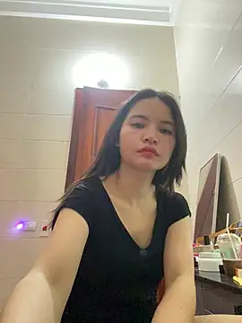 Snapshot of LiLi-Kirix99 chatting on June 2026 06:38:01 PM LiLi-Kirix99 online show from June 2026 06:38:01 PM