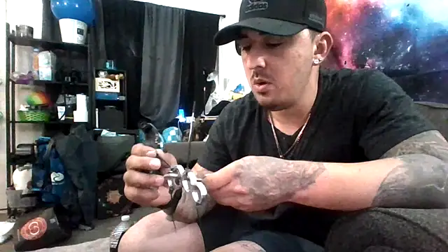 Snapshot of Antoniothedon chatting on May 2026 06:22:01 AM Antoniothedon online show from May 2026 06:22:01 AM
