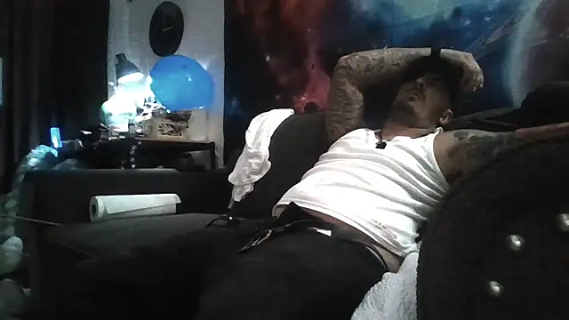 Snapshot of Antoniothedon chatting on June 2026 10:02:02 AM Antoniothedon online show from June 2026 10:02:02 AM
