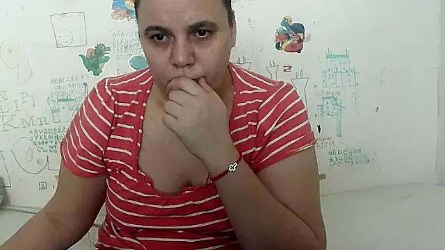 Snapshot of VixenBya chatting on September 2025 07:14:02 AM VixenBya online show from September 2025 07:14:02 AM