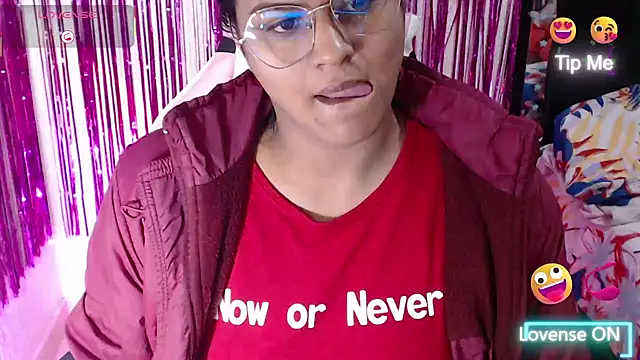 SweetAlmaa online show from March 2026 11:32:01 AM