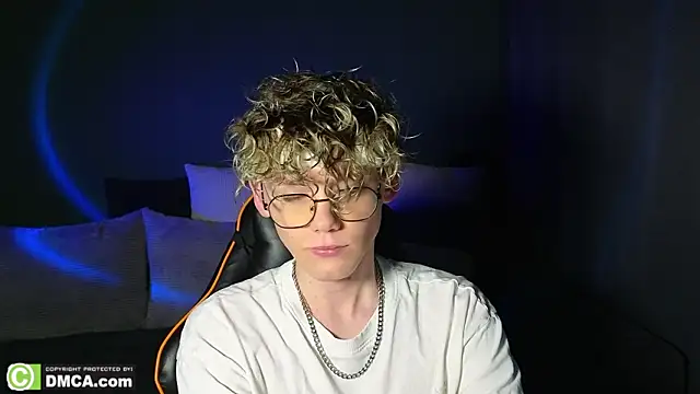 Keytaro online show from March 2026 09:01:02 PM