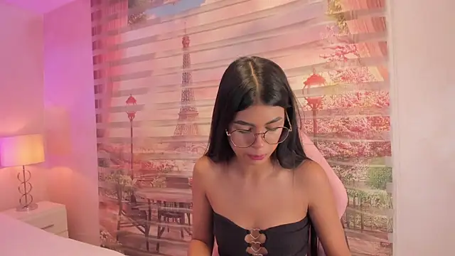 Snapshot of Isa_little4u chatting on October 2025 10:24:01 AM Isa little4u online show from October 2025 10:24:01 AM