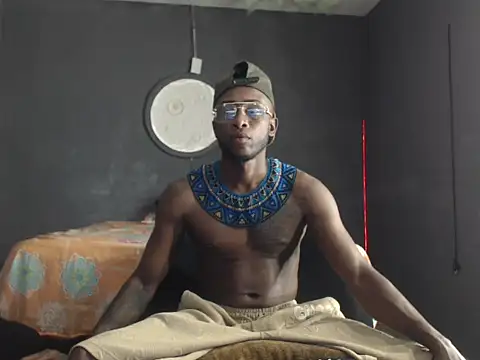 Ostinsanto online show from November 2025 06:16:02 AM