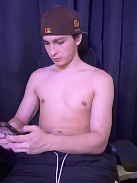 cybercosmiiic online show from March 2026 09:09:01 PM