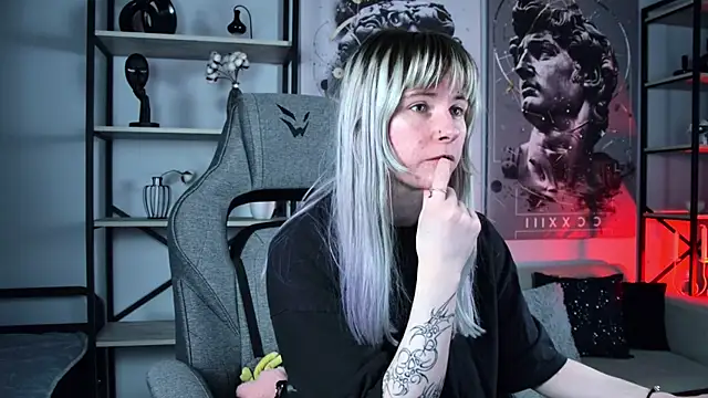 LexiWenford online show from April 2026 06:03:02 AM