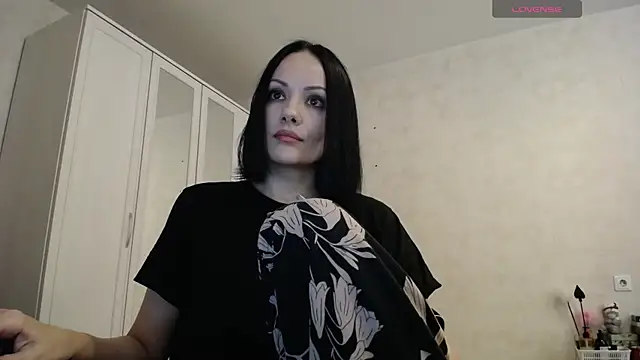 Snapshot of Devil_Goddess chatting on December 2025 02:02:02 PM Devil Goddess online show from December 2025 02:02:02 PM