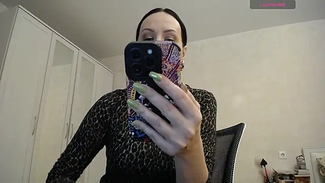 Snapshot of Devil_Goddess chatting on February 2026 04:19:02 PM Devil Goddess online show from February 2026 04:19:02 PM