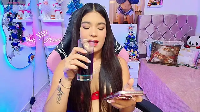 Snapshot of imsofy_ chatting on December 2025 09:21:02 PM imsofy online show from December 2025 09:21:02 PM