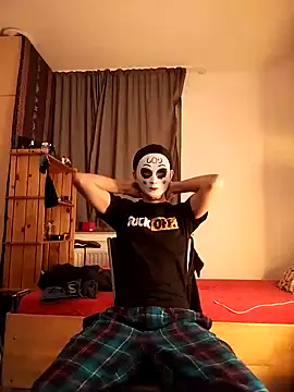 Dennis 2024 online show from January 2025 05:44:02 AM