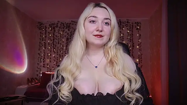 Snapshot of AllisonBlack_ chatting on October 2025 12:43:02 AM AllisonBlack online show from October 2025 12:43:02 AM