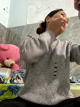 Linaannn online show from January 2026 11:43:01 PM