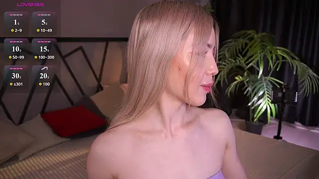 LindaThacker online show from April 2026 04:28:02 AM